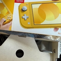 値下げ★スイッチライト　イエローの画像
