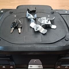 バイク用リアボックス ABS樹脂製の画像