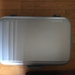 スーツケースの画像