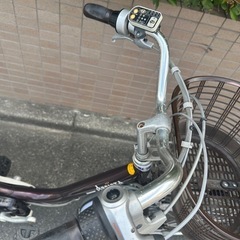 東京23区配達無料🌈新基準　ブリヂストン アシスタ　6Ah リチウム 電動自転車 中古　BS 1370の画像