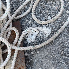 　　法面工事　綱引き　　ロープの画像