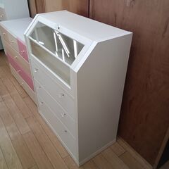 ★リユースのサカイつくば店★TK6320  コレクション収納ラック ホワイト H94×D38×W72 クリーニング済みの画像