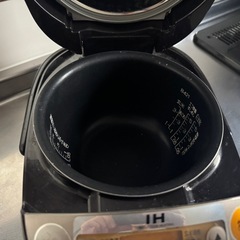 象印 5.5号炊き炊飯器 NP-TT10の画像