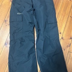 ROXYスノーボード板 ウェア ゴーグル 3点セット50,000円の画像