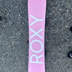 ROXYスノーボード板 ウェア ゴーグル 3点セット50,000円の画像