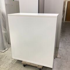 中古　極美品　NAIKI（ナイキ）　スチール製　 書庫　 引戸書庫　 鍵付き 　引き違い書庫　スチール書庫　収納キャビネット　ロータイプ　3段　ローキャビネット　収納庫　ホワイト　天板付　カウンター　ハイカウンター　受付カウンター　幅900×奥450×高さ980mm　ホワイト　愛知　一宮市　江南市　稲沢市　名古屋　岐阜　各務ヶ原　羽島　三重　グッドプライス一宮の画像