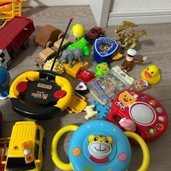 【まとめ売り】おもちゃ ミニカー カーキャリア🛻トーマス 消防車🚒救急車🚑パトカー🚓電車🚃しまじろう🐯の画像