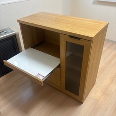 食器棚の画像
