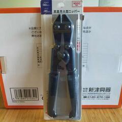 （取引中）グルーガンとニッパーの画像