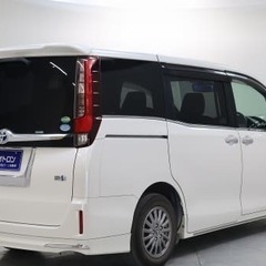 トヨタ　エスクァイア　ハイブリッドの画像