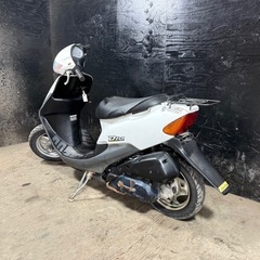★支払総額4.0万円★激安バイク続々入荷中！ なんでも買取ます！ ホンダ ライブディオ 白 AF34 人気のライブディオ！ 2ストのためオイル注ぎ足すだけ！ サイスタ付き！ バッテリー新品！ ローダウン！の画像