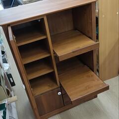 キッチンボード 木製 オシャレなデザイン  【こちらは店舗です。浜村鹿野温泉ICから3分 買取本舗 宮本リサイクル 営業時間9～19時 定休日水曜のみ←連絡できませんm(_ _)m】の画像