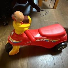 ブルドーザーとアンパンマン 三輪車の画像