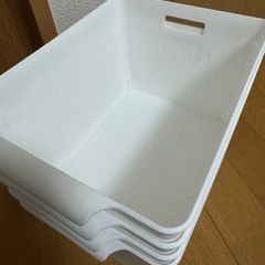 収納カゴ　白　4つセットの画像