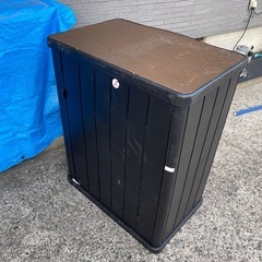 プラスチック物置の画像