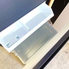 【JM728】TOSHIBA 東芝 冷凍冷蔵庫 VEGETA（ベジータ）326L マットチャコール GR-T33SC (KZ) 3ドア 右開き 2022年製 自動製氷機能付き 【野菜室がまんなか】 【3段冷凍室】幅60㎝ の画像