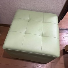 スツールの画像