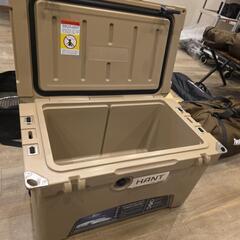 早い者勝ちHANT(ハント) クーラーボックス 45QT(42.6L)

の画像