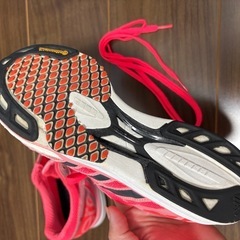 adidas アディゼロ レディース ランニングシューズ の画像