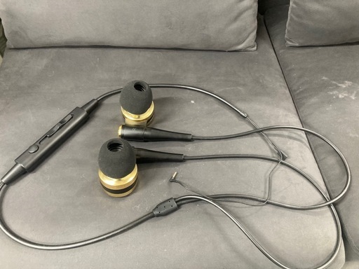 ELECOM SP-EL001CGD 大型イヤホン デスクトップスピーカー　中古 ELECOM SP-EL001CGD 大型イヤホン デスクトップスピーカー中古