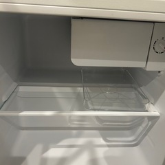 小さい冷蔵庫の画像