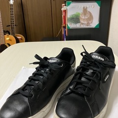 アディダスメンズスニーカー　黒　27cmの画像