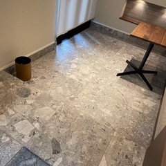 高級タイル600角24枚約9平米施工可能の画像