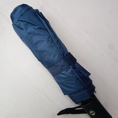 新品　ワンタッチ折り畳み傘と　シャツの画像