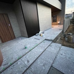 高級タイル600角24枚約9平米施工可能の画像