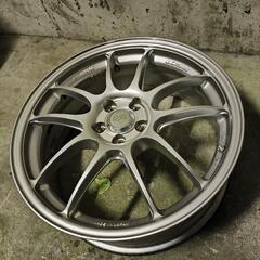 最終価格enkei PF01 18インチ 7J +48 PCD100

の画像