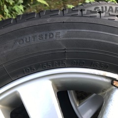 純正ホイールスタッドレスタイヤの画像