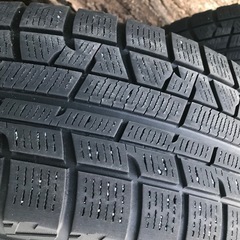 純正ホイールスタッドレスタイヤの画像