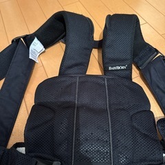 ベビービョルン　抱っこ紐　　　べビーキャリアONE +  メッシュタイプの画像