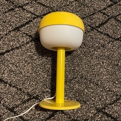 IKEA テーブルランプの画像