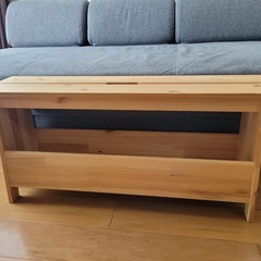 IKEA ベンチ　クッション付きの画像