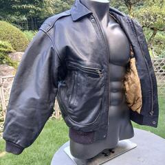 牛皮ジャンパーの画像