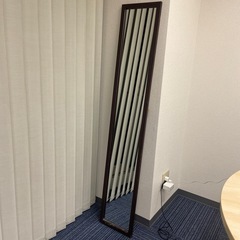 スタンドミラー
の画像
