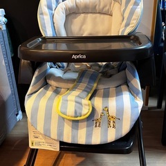 アップリカ ハイローチェアの画像