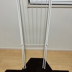 折りたたみ物干し台の画像