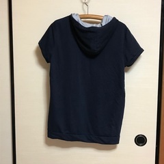 フード付きtシャツ  濃紺の画像