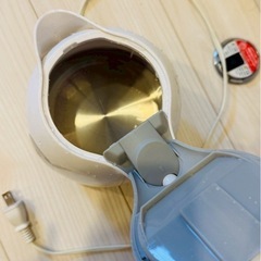 電気ポットの画像