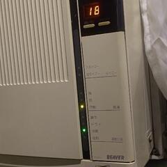 窓エアコン、ウインドウクーラー、枠付き、実働品の画像