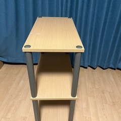 キャスター付き　木製のラックの画像