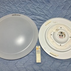 【美品】パナソニックLEDシーリングライト リモコンで調光・調色可の画像