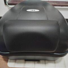 🤩極上品、バイク🏍用、リアボックス🎁トランクなる⭕️鍵🔑2本つき🙆‍♀️脱着可能⭕️の画像