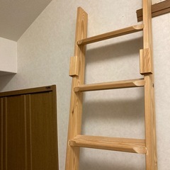 【無料】室内用はしご、木製の画像