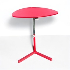 IKEA SVARTASEN ラップトップテーブルの画像