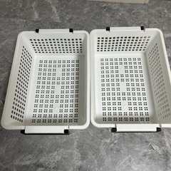 積み重ね可能なバスケット　キャスター付き
の画像