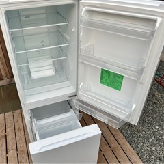 【美品 手洗洗浄クリーニング済】2022年 2ドア冷凍冷蔵庫 156ℓ ワールプールジャパン(ヤマダ電機)YRZ-F15J【現金 PayPayお支払い出来ます】の画像