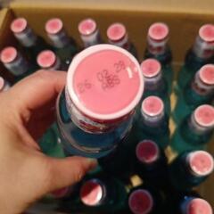①ラムネ　炭酸飲料　ペットボトルの画像